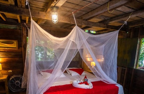 Nuqui Hotel | Morro Terco Hotel