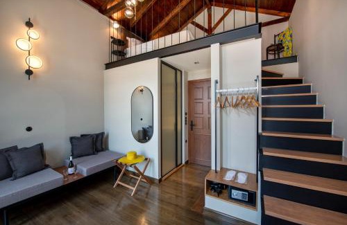 Old Town Hotel | Mosaic Venetian Harbour Suites