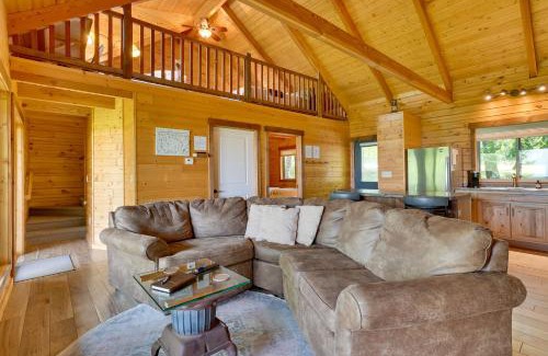 Mindoro House | Moss Hill Haven Near Trails in Mindoro