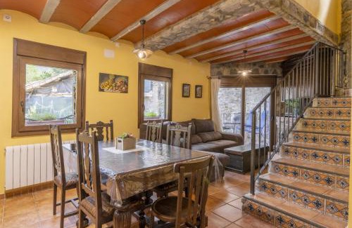 Les Iglesies Apartment | Mossen Batista Faig