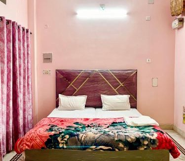 Varanasi House | Most beautiful room in Varanasi, just 100m from Arti Ghat