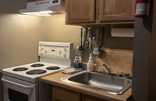 Sioux Narrows Nestor Falls Hotel | Motel 2 Lakeview, Shared Sauna-hot Tub, Lake Patio With Fire Pit. Boat Rental