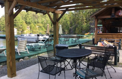 Sioux Narrows Nestor Falls Hotel | Motel 2 Lakeview, Shared Sauna-hot Tub, Lake Patio With Fire Pit. Boat Rental