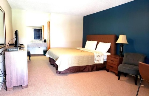 Calhoun Hotel | Motel 103
