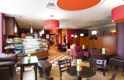 Bishop's Stortford House | Motel ∙ 127 guests