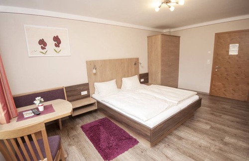 Mortschach House | Motel ∙ 3 guests
