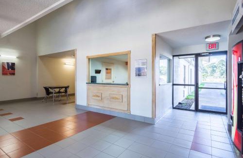 Arkadelphia Hotel | Motel 6-Arkadelphia, AR
