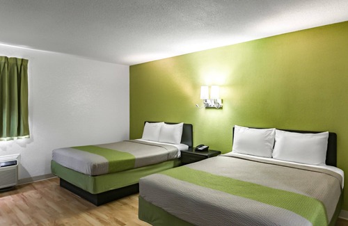Augusta Hotel | Motel 6 Augusta, KS