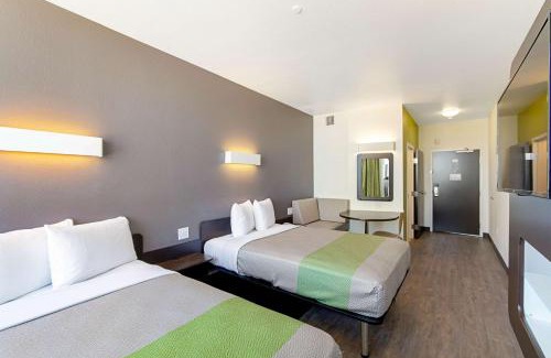 Montopolis Hotel | Motel 6 Austin Airport