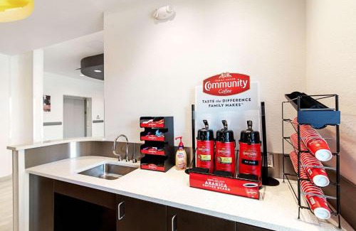 Montopolis Hotel | Motel 6 Austin Airport