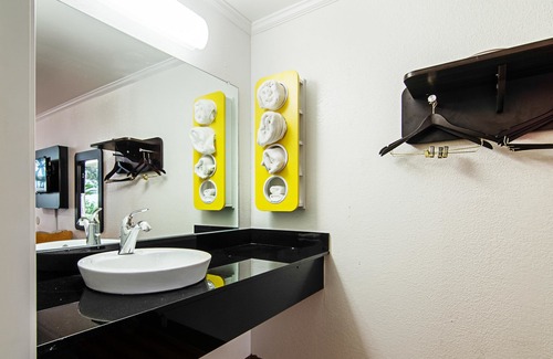 Bay Minette Hotel | Motel 6 Bay Minette, AL