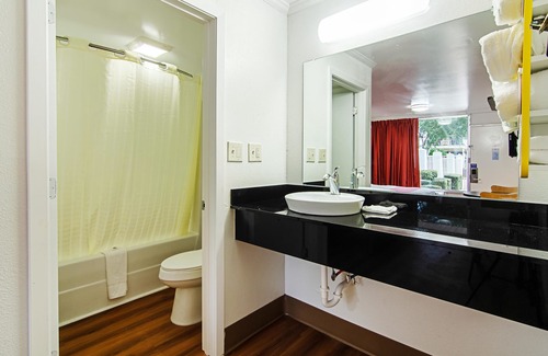 Bay Minette Hotel | Motel 6 Bay Minette, AL