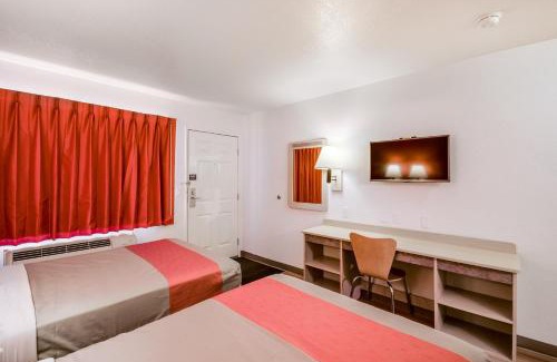 Sehome Hotel | Motel 6-Bellingham, WA