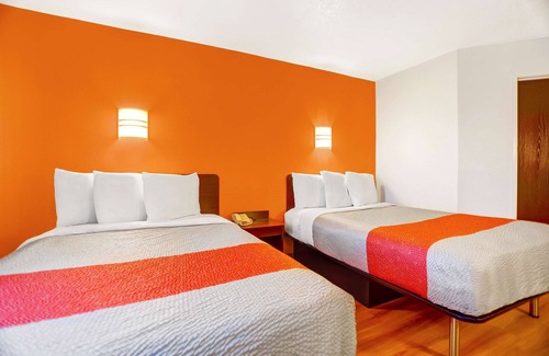 Pomerene Hotel | Motel 6 Benson, AZ