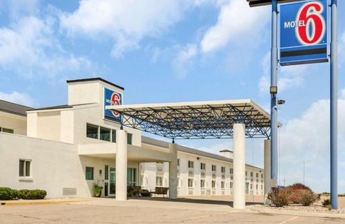 Big Springs Hotel | Motel 6-Big Springs, NE