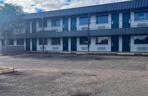 Borger Hotel | Motel 6 Borger, TX Boom Town