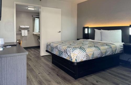 Bradenton Hotel | Motel 6-Bradenton, FL