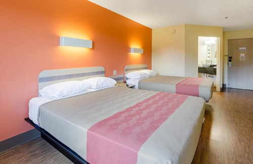 Bristol Hotel | Motel 6 Bristol, VA