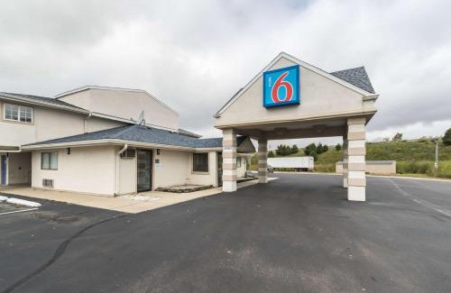 Crawfordsville Hotel | Motel 6-Crawfordsville, IN