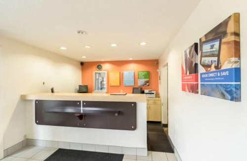 Crawfordsville Hotel | Motel 6-Crawfordsville, IN