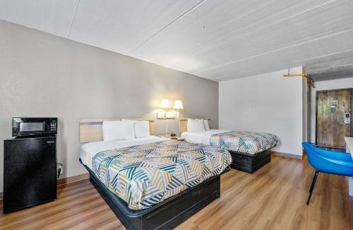 Candler-McAfee Hotel | Motel 6-Decatur, GA