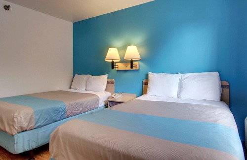 Berwick Hotel | Motel 6 Des Moines, IA - North
