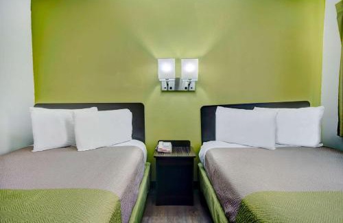 Douglas Hotel | Motel 6-Douglas, AZ