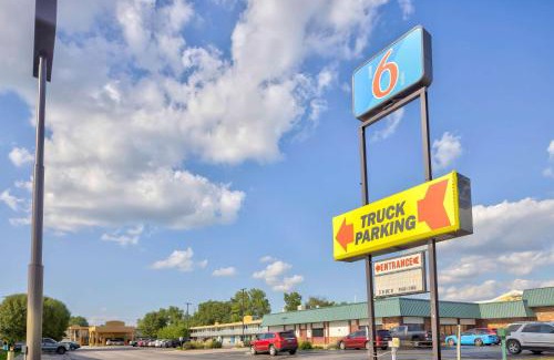 Effingham Hotel | Motel 6 Effingham, IL