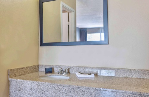Effingham Hotel | Motel 6 Effingham, IL