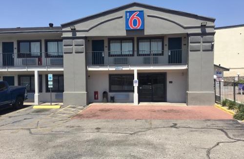El Paso Hotel | Motel 6-El Paso, TX - West