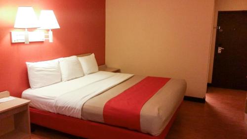 Elk City Hotel | Motel 6 Elk City, Ok