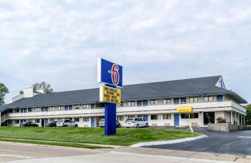 Florence Hotel | Motel 6 Florence, KY - Cincinnati Airport