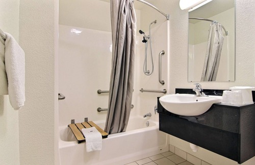 Fort Stockton Hotel | Motel 6 Fort Stockton, TX