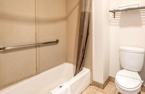 Harbor Hotel | Motel 6-Gardena, CA - South