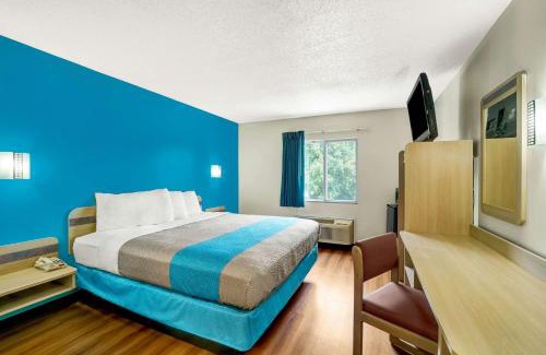 Gordonville Hotel | Motel 6-Gordonville, PA - Lancaster PA