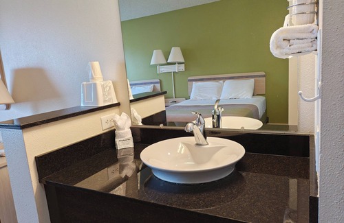Great Falls Hotel | Motel 6 Great Falls, MT