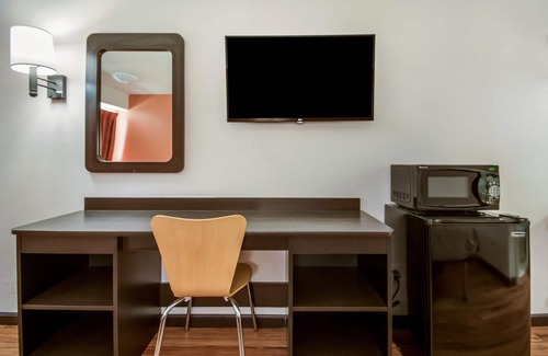Grove City Hotel | Motel 6 Grove City, OH