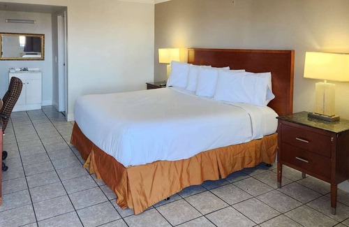Townsite Hotel | Motel 6 Henderson, NV