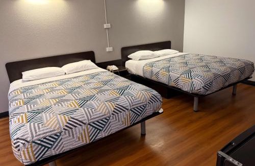 Joliet Hotel | Motel 6-Joliet, IL - I-80