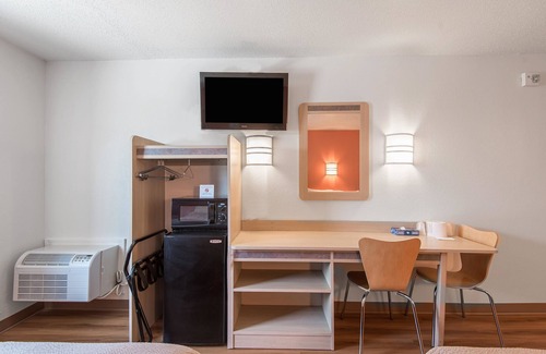 Junction City Hotel | Motel 6 Junction City, KS