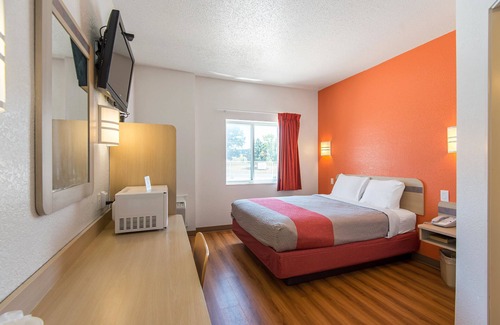 Junction City Hotel | Motel 6 Junction City, KS