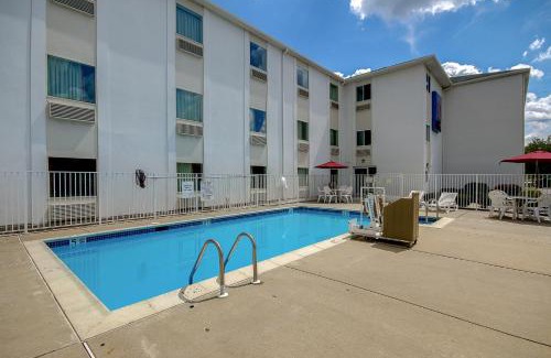 King of Prussia Hotel | Motel 6 King Of Prussia PA