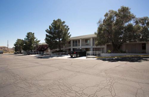 Kingman Hotel | Motel 6-Kingman, AZ - Route 66 West