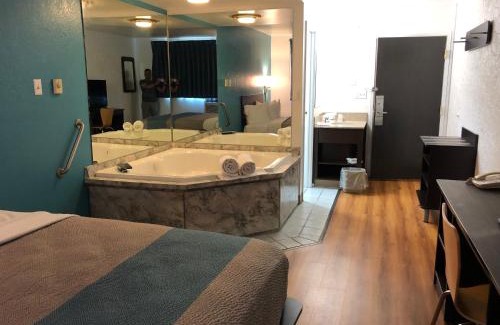 La Crosse Hotel | Motel 6-La Crosse, WI
