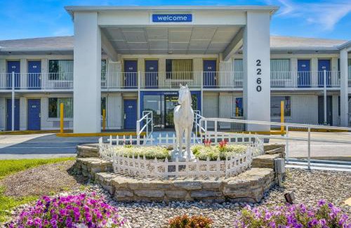 Lexington Hotel | Motel 6-Lexington, KY - East I-75