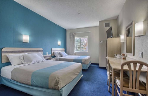 Westminster Hotel | Motel 6 London, ON - Ontario