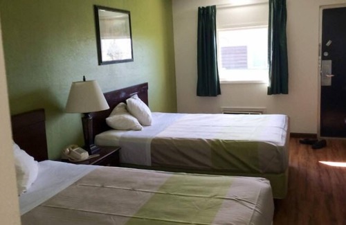 Mattoon Hotel | Motel 6 Mattoon, IL
