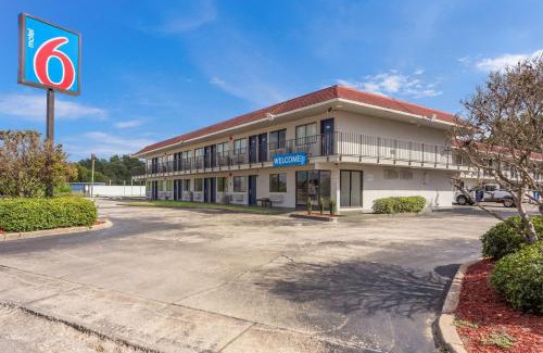 Meridian Hotel | Motel 6-Meridian, MS