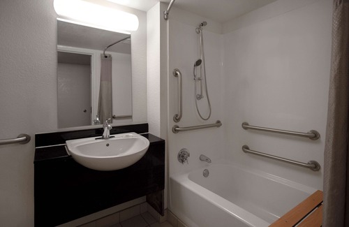 Merrillville Hotel | Motel 6 Merrillville, IN