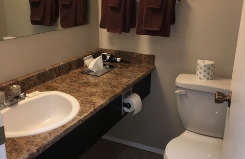 Merritt Hotel | Motel 6 Merritt BC